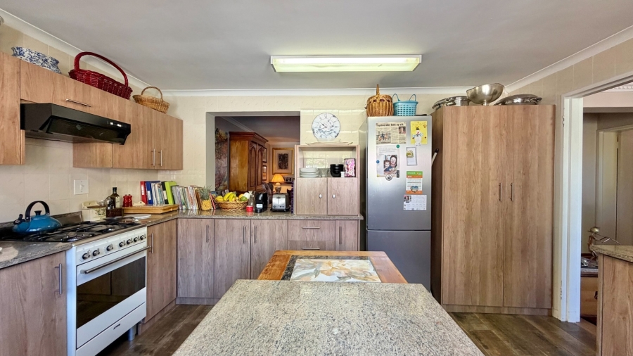 3 Bedroom Property for Sale in Paradyskloof Western Cape